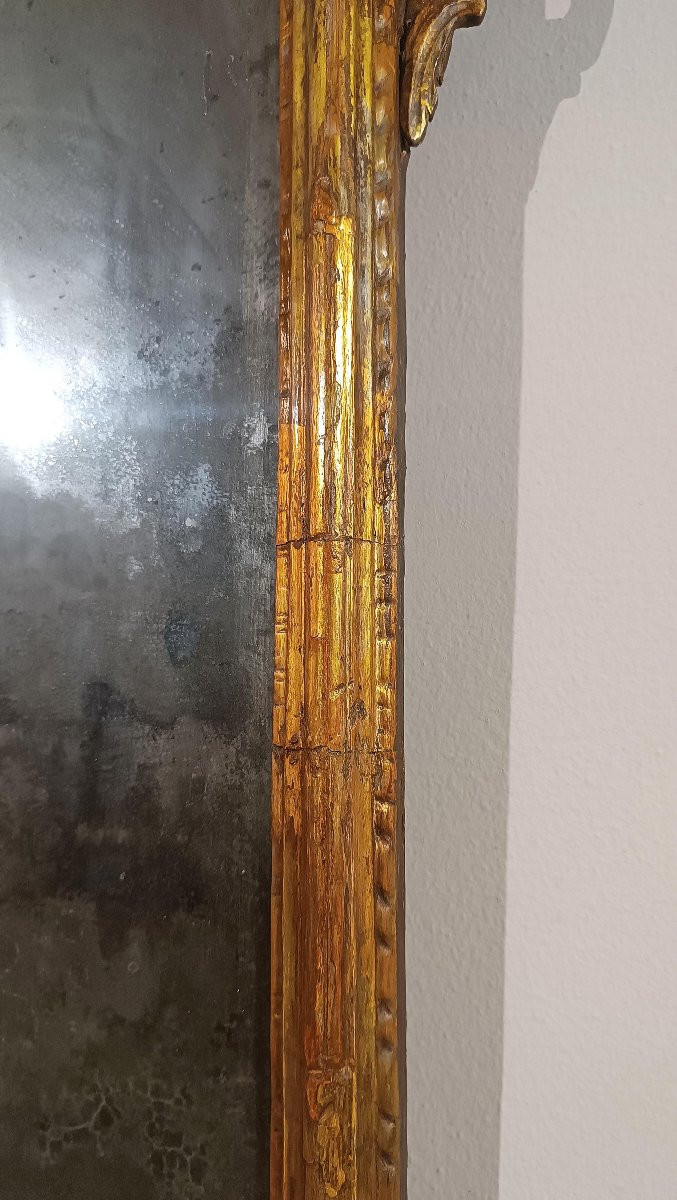 MILIEU DU 18ème SIÈCLE MIROIR LOUIS XV EN BOIS DORÉ ET MECQUE -photo-1