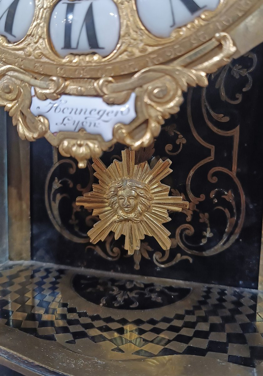 PENDULE DE STYLE LOUIS XV EN BRONZE DORÉ ET MARQUETERIES MILIEU DU 19ème SIÈCLE-photo-8