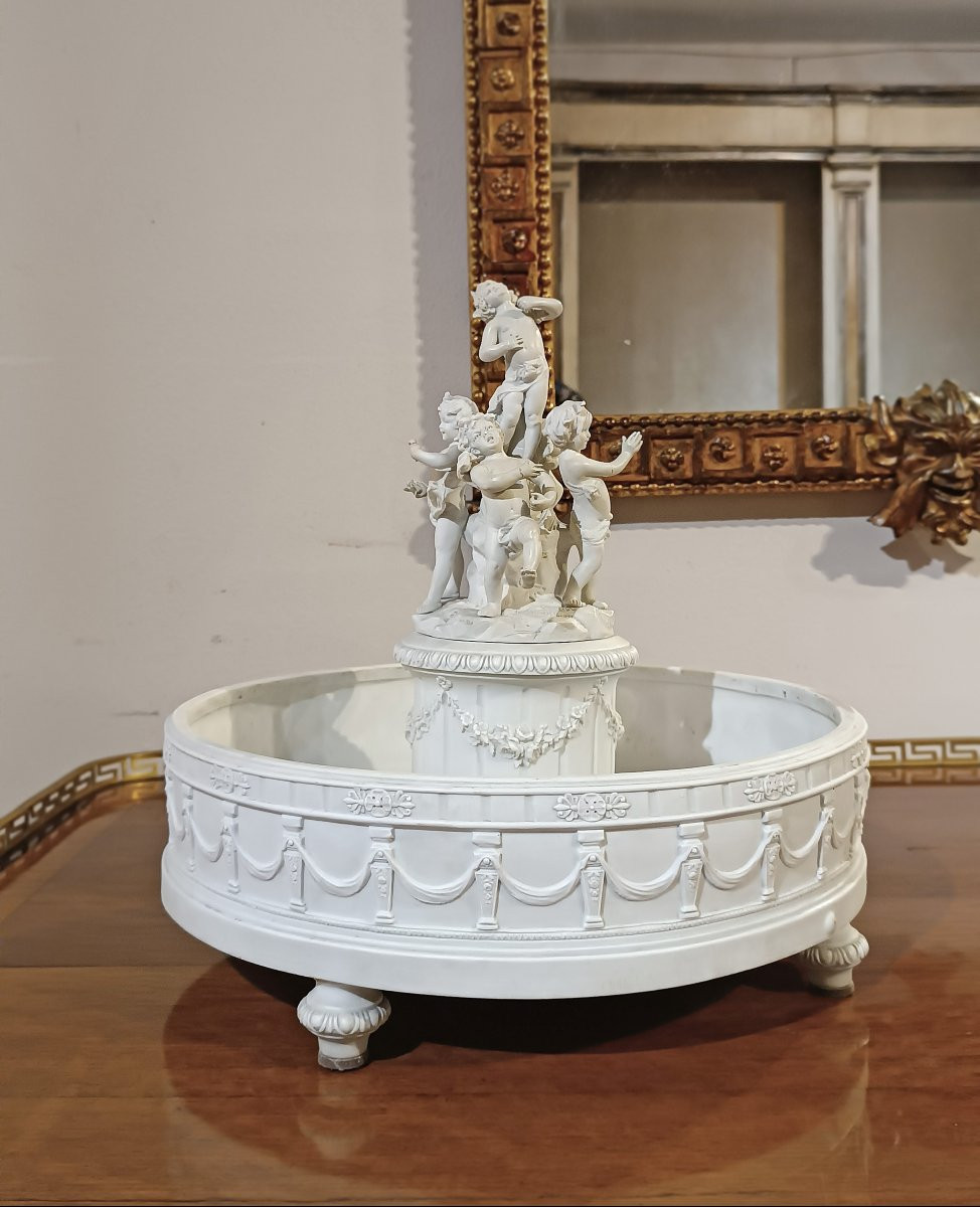 First Half Of The 19th Century Porcelain Biscuit Centerpiece-photo-2