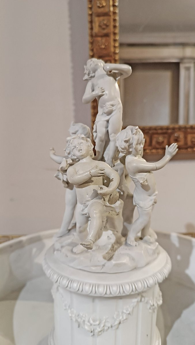 First Half Of The 19th Century Porcelain Biscuit Centerpiece-photo-4