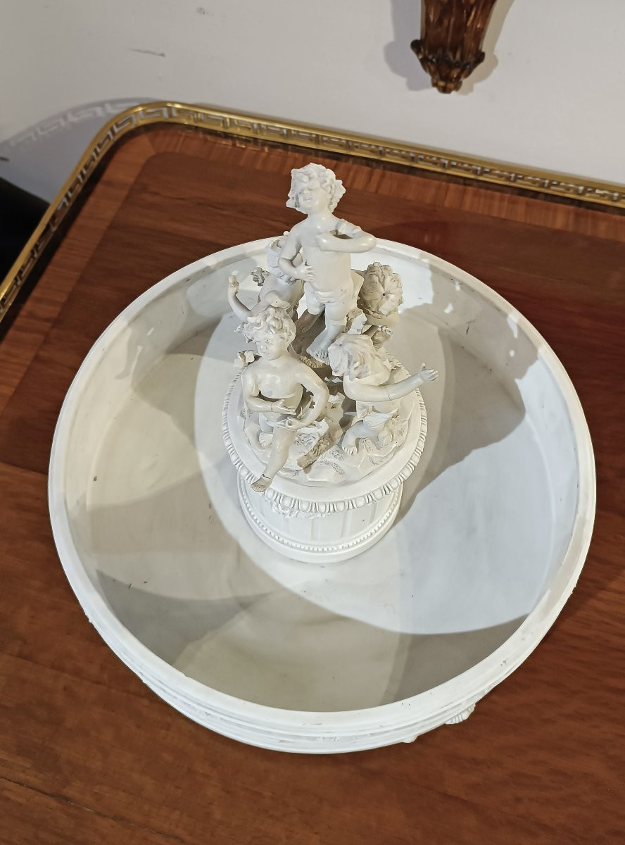 First Half Of The 19th Century Porcelain Biscuit Centerpiece-photo-5