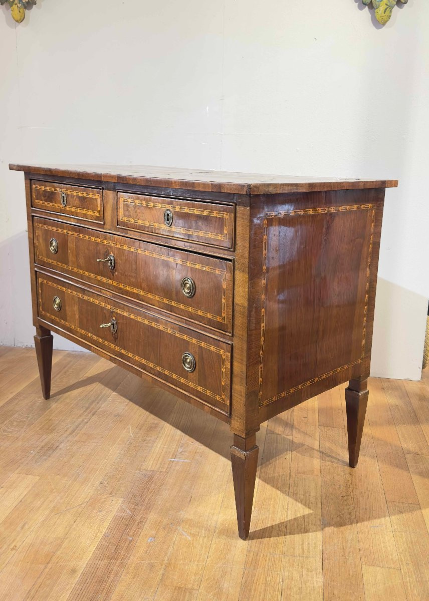 Second Half Of The 18th Century Neoclassical Walnut Feather Chest Of Drawers-photo-3