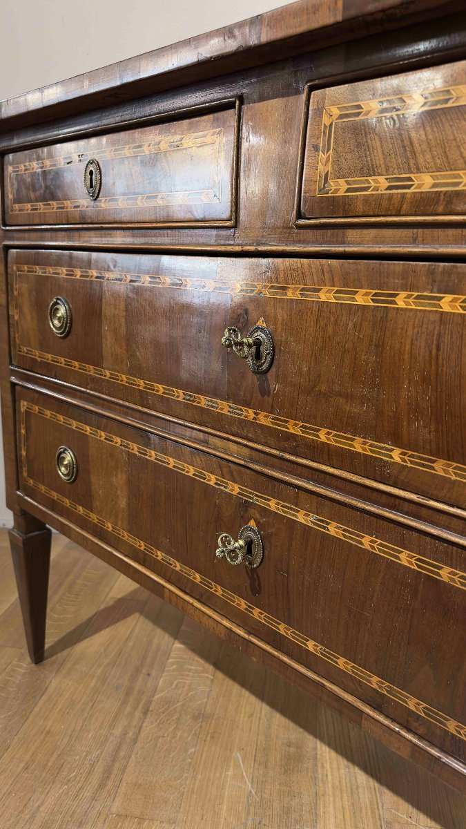 Second Half Of The 18th Century Neoclassical Walnut Feather Chest Of Drawers-photo-4