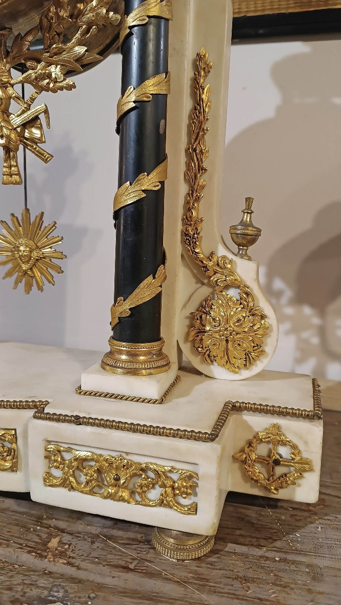 Late 18th Century Large Directoire Temple Clock-photo-5