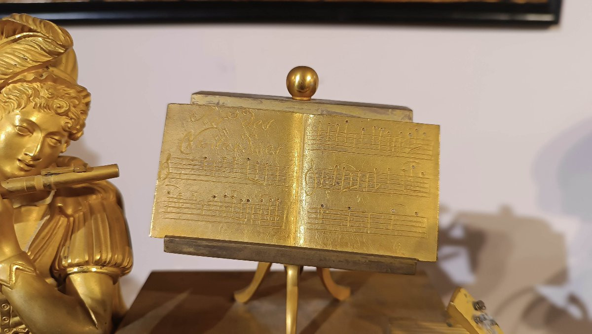 Late 18th Century Gilded Neoclassical Clock-photo-1