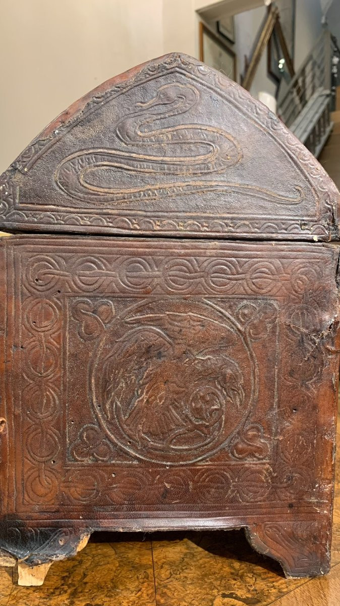 BOÎTE POUR BOUGEOIR EN CUIR 19ème SIÈCLE-photo-3