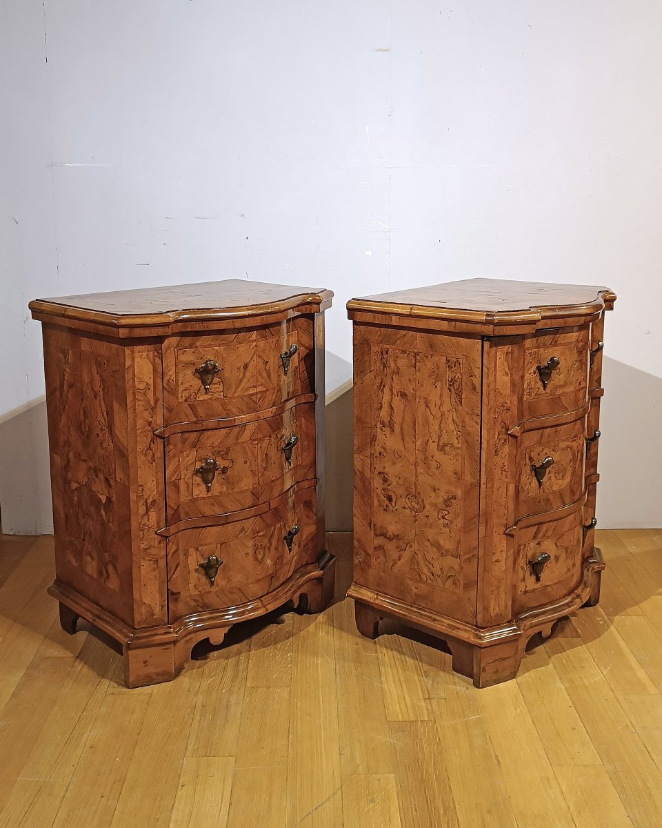 First Half Of The 18th Century Pair Of Louis XIV Slab Bedside Tables-photo-2