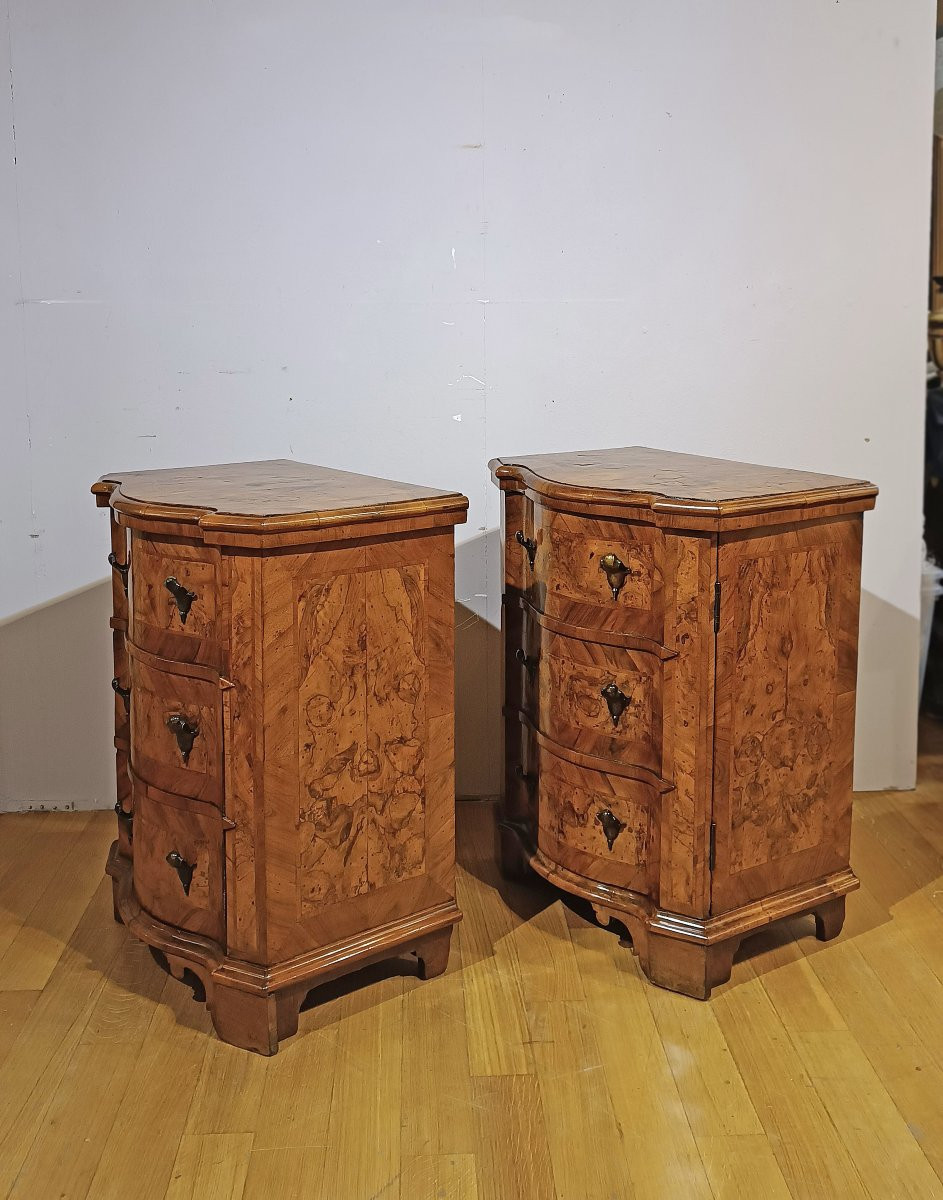 First Half Of The 18th Century Pair Of Louis XIV Slab Bedside Tables-photo-3