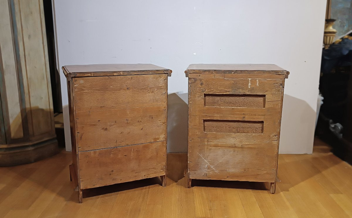 First Half Of The 18th Century Pair Of Louis XIV Slab Bedside Tables-photo-4