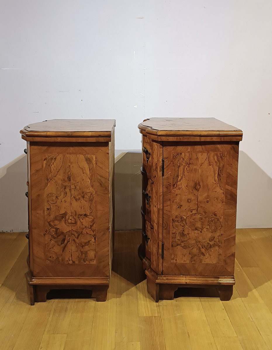 First Half Of The 18th Century Pair Of Louis XIV Slab Bedside Tables-photo-8