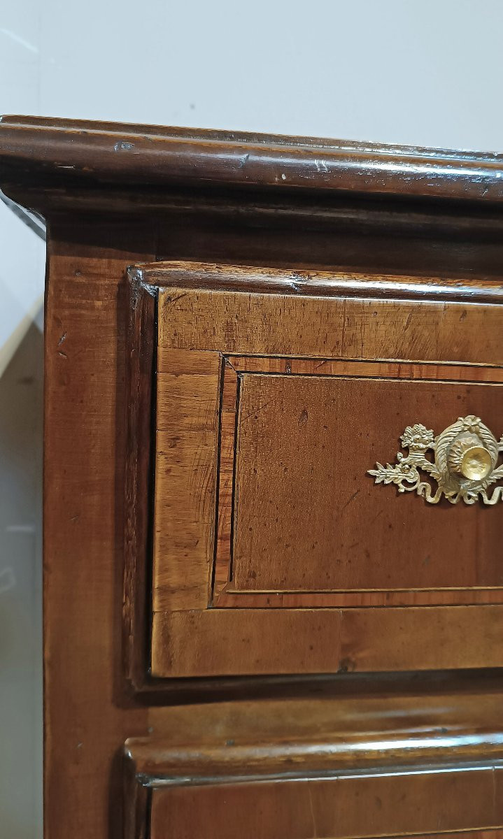 Second Half Of The 18th Century Pair Of Neoclassical Nightstands In Walnut With Inlays-photo-3