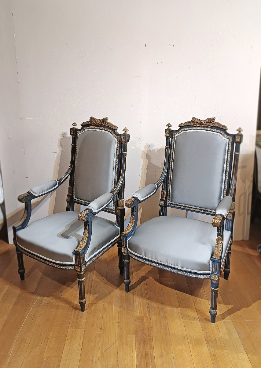 Late 18th Century Pair Of Neoclassical Armchairs -photo-2