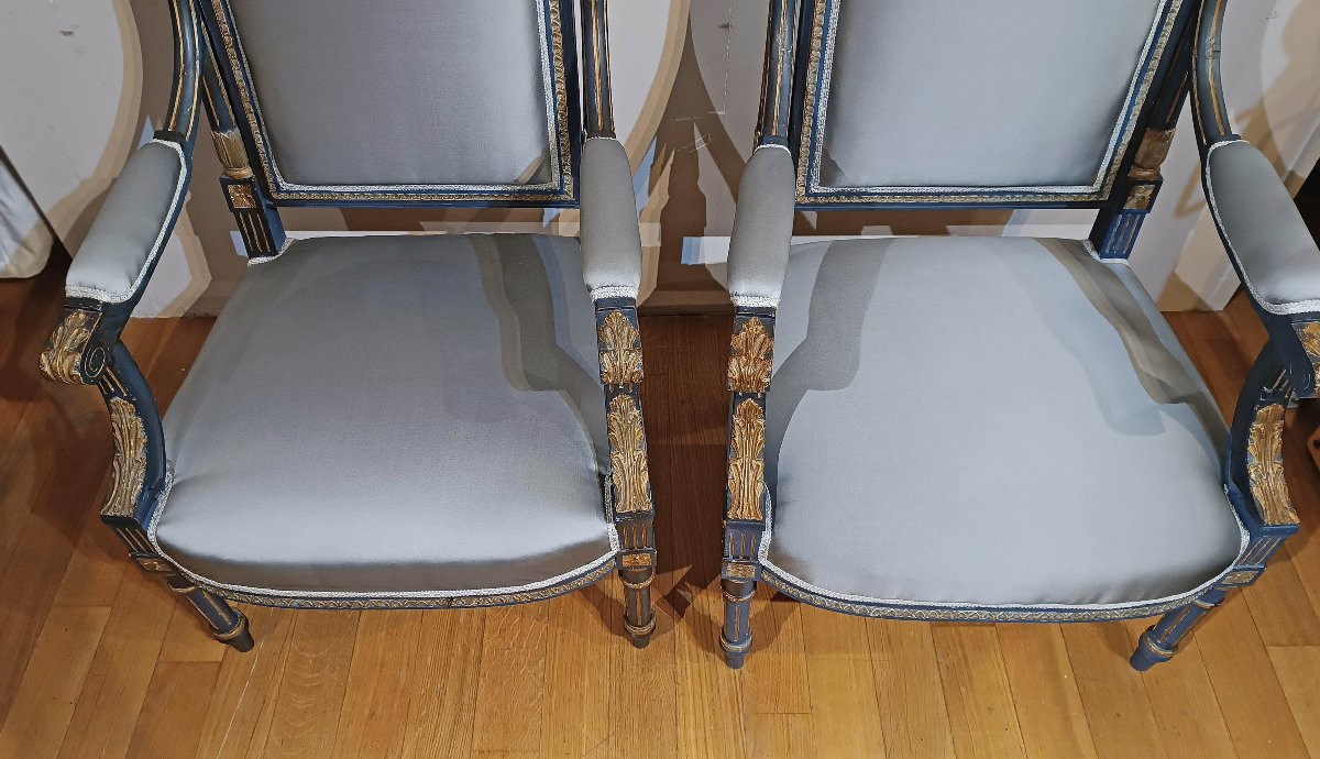 Late 18th Century Pair Of Neoclassical Armchairs -photo-3