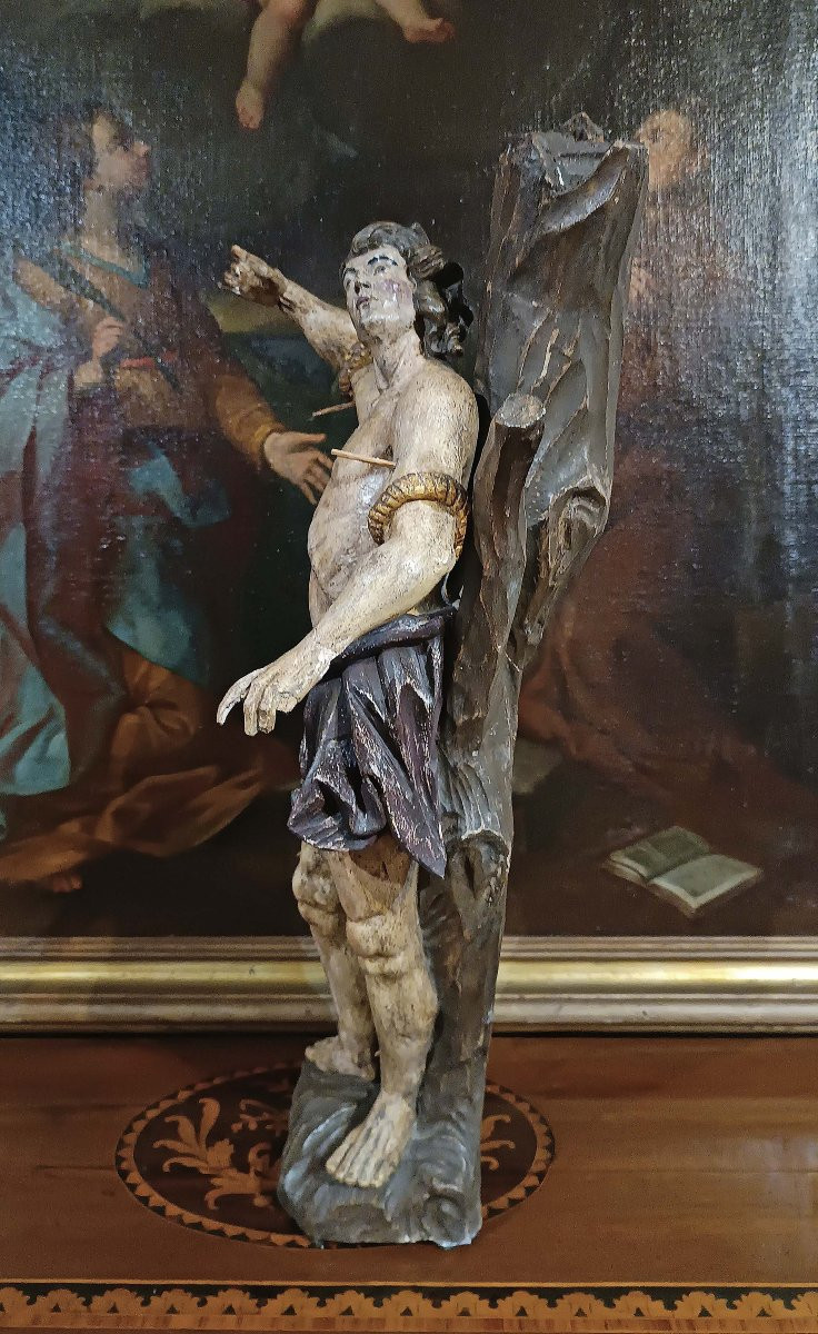 SCULPTURE EN BOIS PEINTE DE SAINT SÉBASTIEN MILIEU DU 18ème SIÈCLE-photo-4