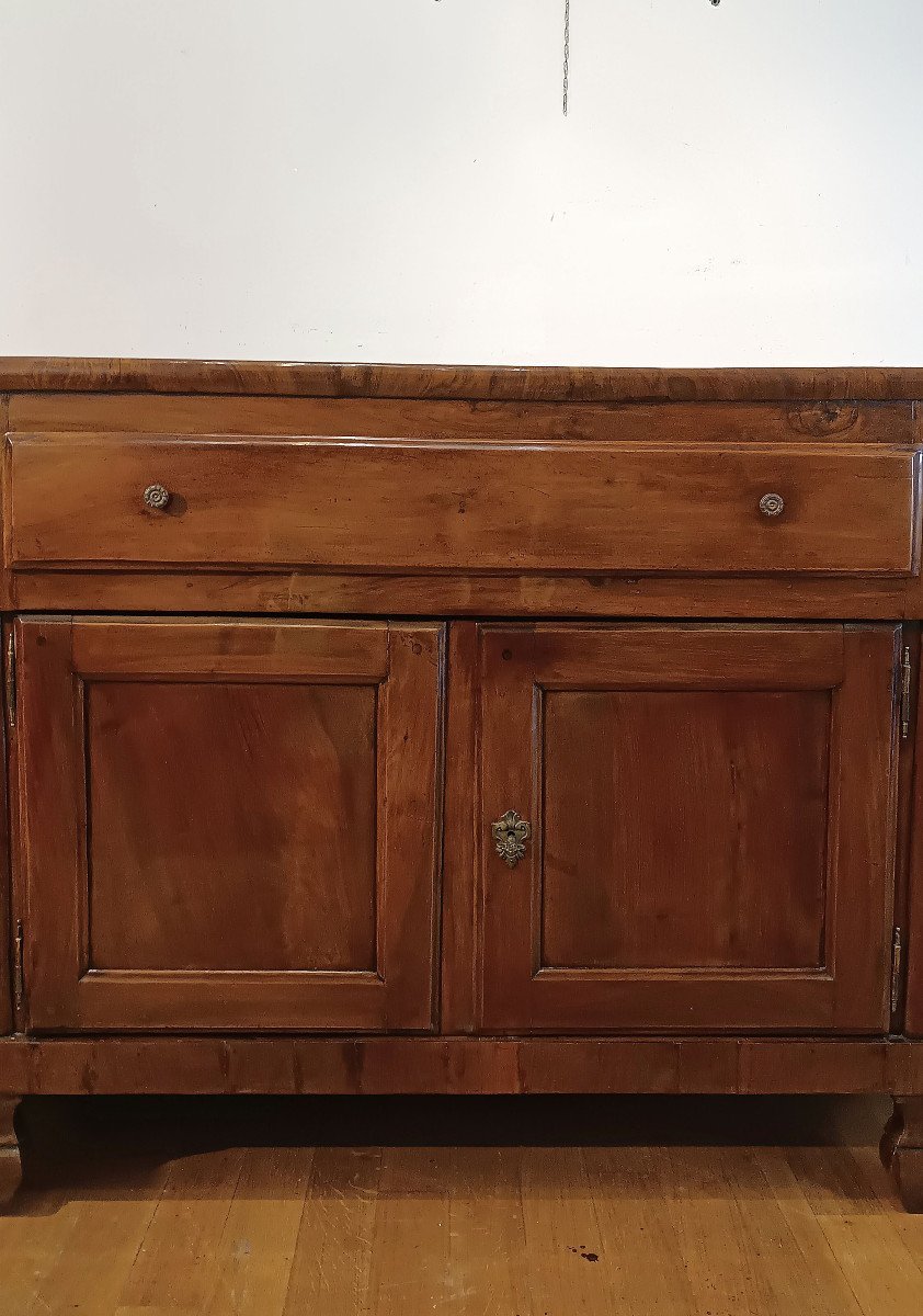 BUFFET ARRONDIE EN NOYER SECONDE MOITIÉ DU 18ème SIÈCLE-photo-7