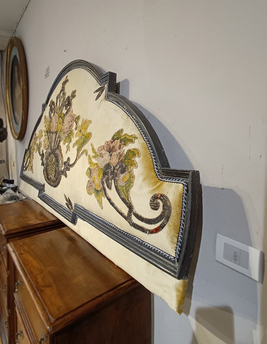 TÊTE DE LIT DOUBLE AVEC BRODERIE MILIEU DU 18ème SIÈCLE-photo-8