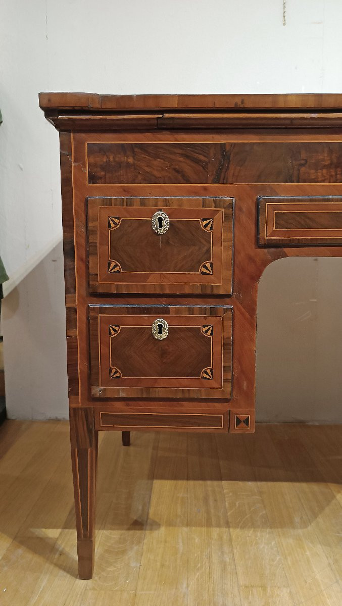 BUREAU NÉOCLASSIQUE À MARQUETERIES FIN DU 18ème SIÈCLE-photo-3