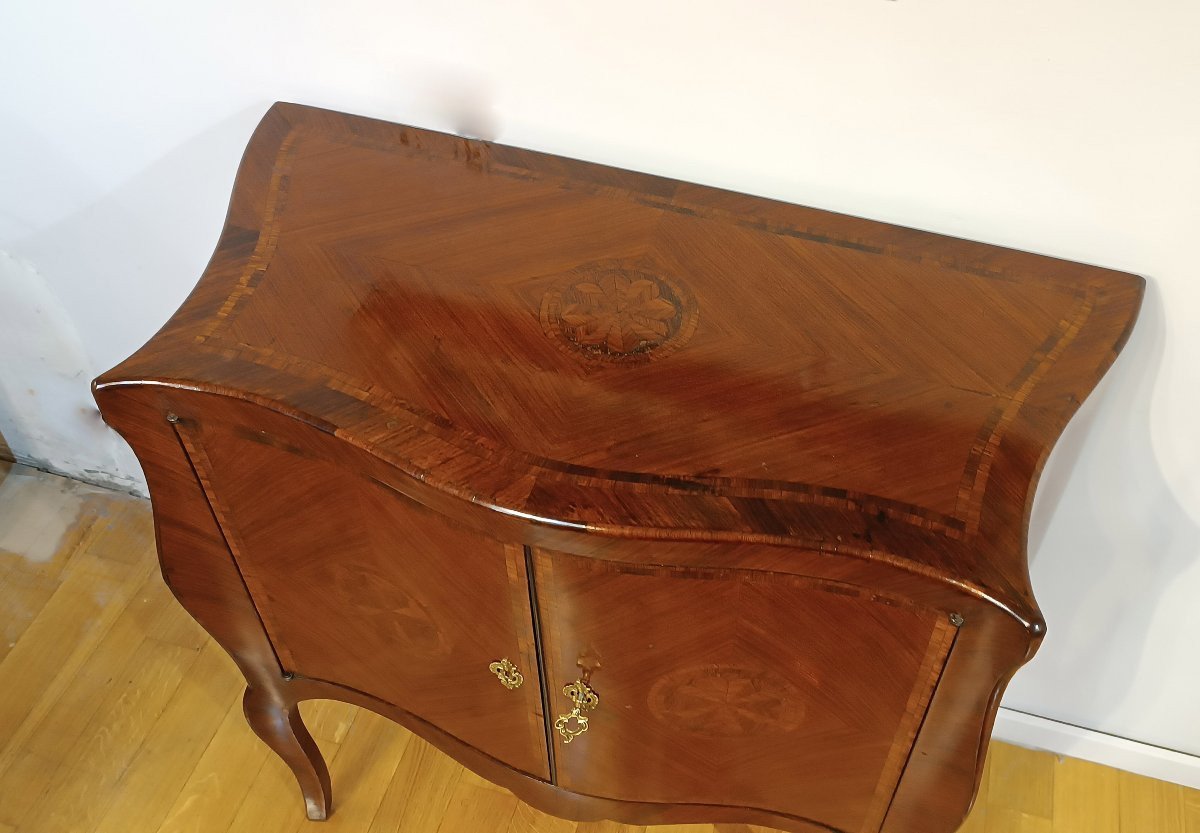 Mid-18th Century Small Sideboard With Inlays -photo-1