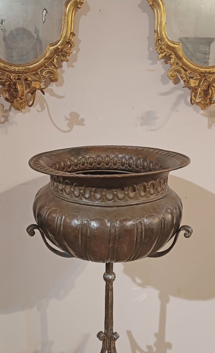 17th Century Handwash Basin With Stand-photo-3