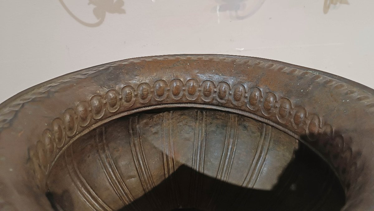 17th Century Handwash Basin With Stand-photo-1