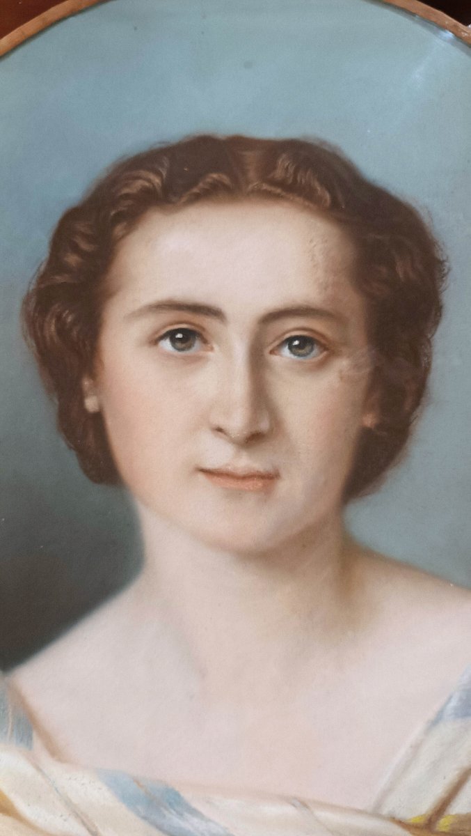 Mid-19th Century Oval Pastel Painting With Young Woman -photo-1