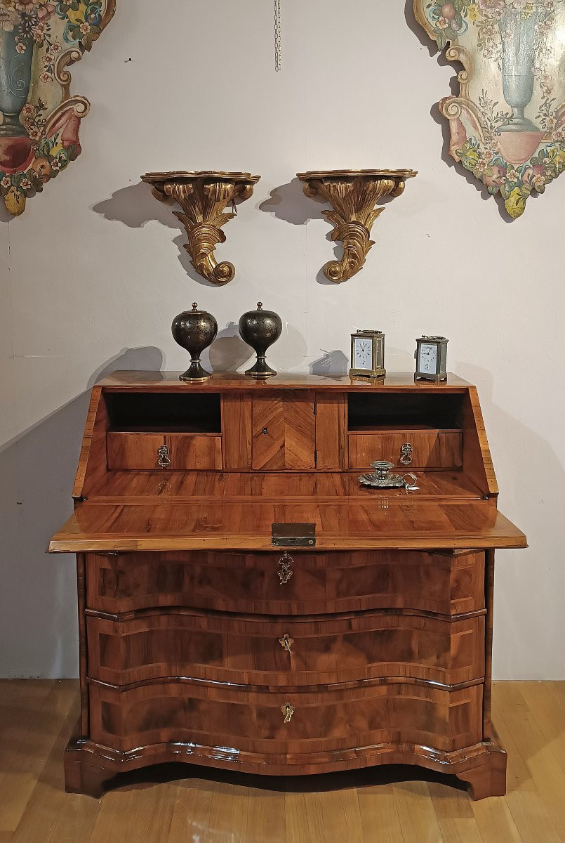 First Half Of The 18th Century Venetian Walnut Folding Cabinet-photo-6