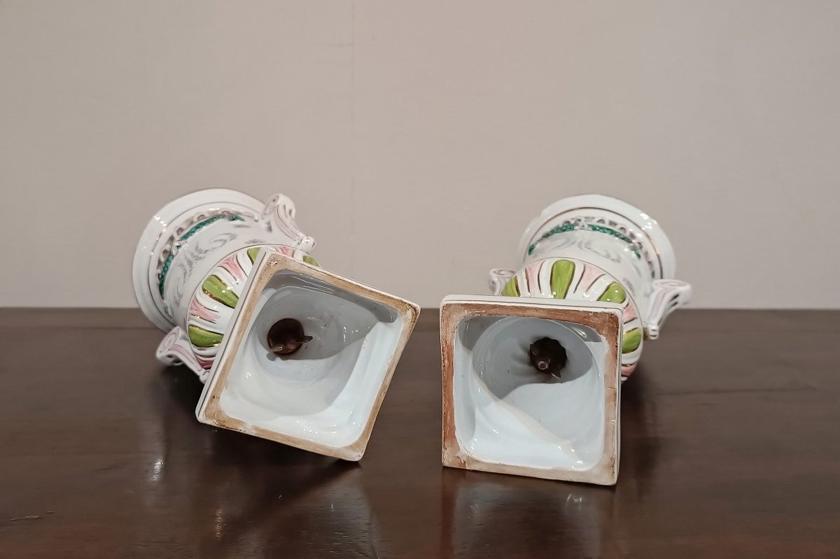 First Half Of The 19th Century Pair Of Painted Porcelain Vases-photo-6