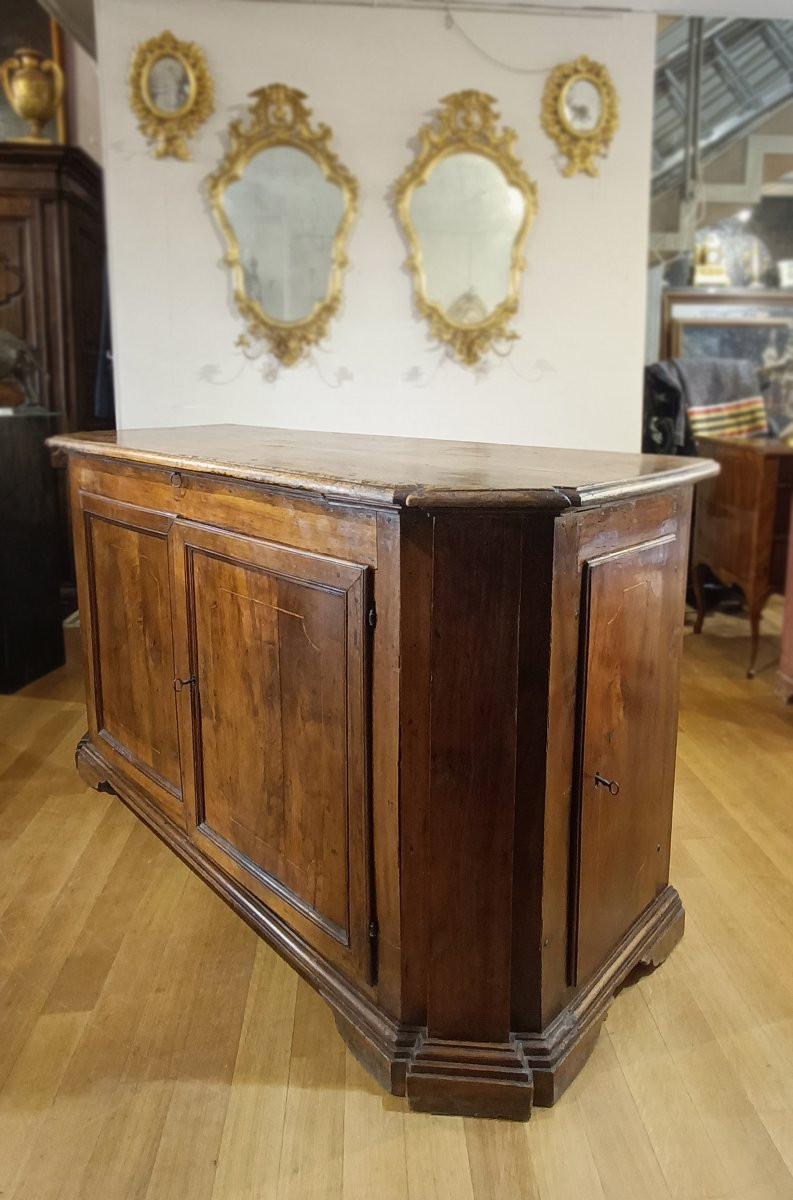 Late 17th-early 18th Century Louis XIV Walnut Sideboard With Four Doors-photo-3