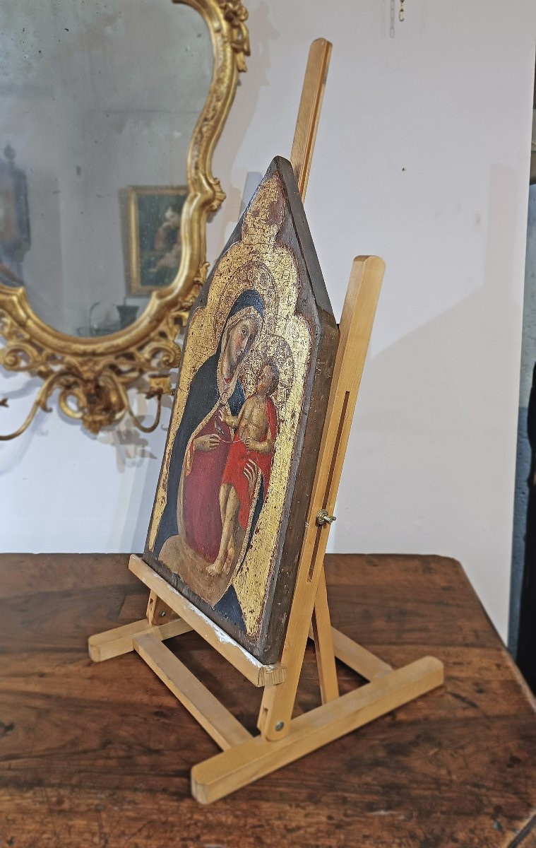 Early 15th Century Painting With Madonna And Child On A Gold Ground-photo-2
