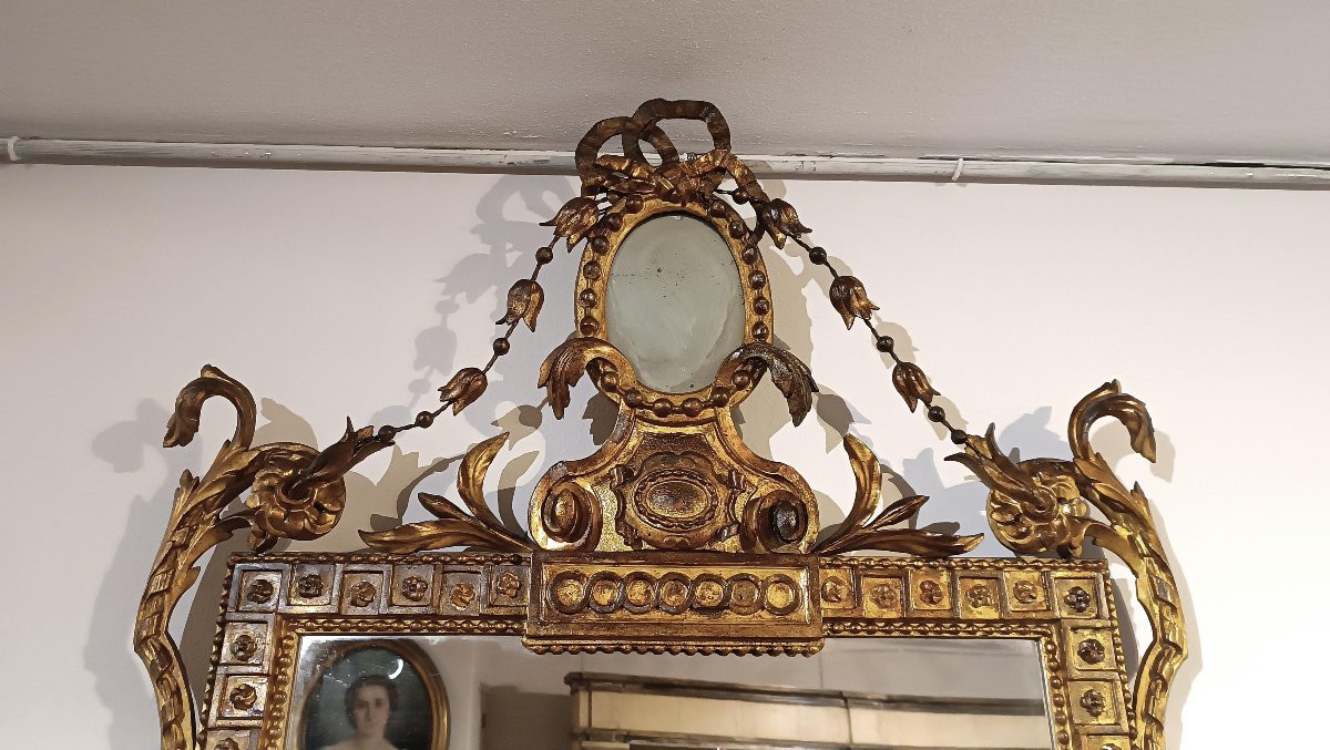 Late 18th Century Gilded Neoclassical Mirror-photo-1