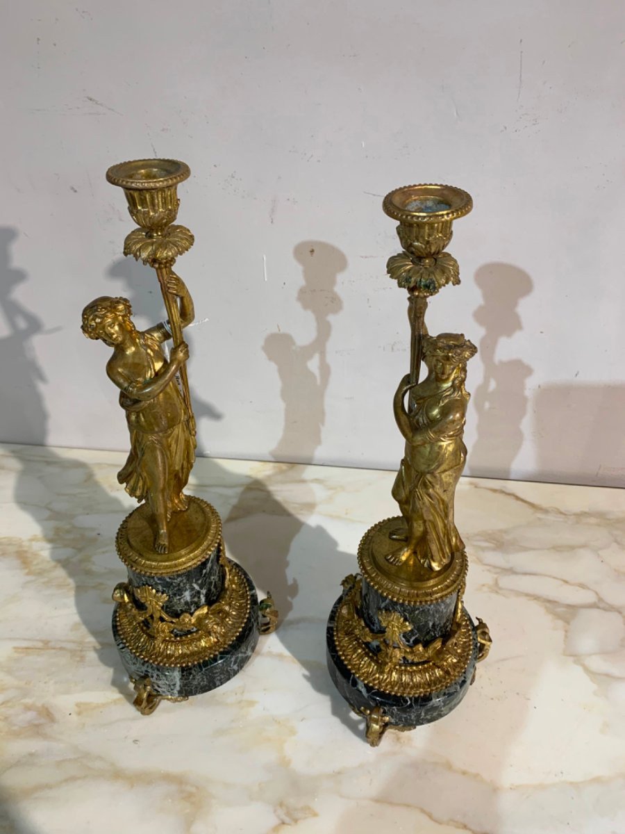 Mid 19th Century Pair Of Candelabra With Vestals -photo-2