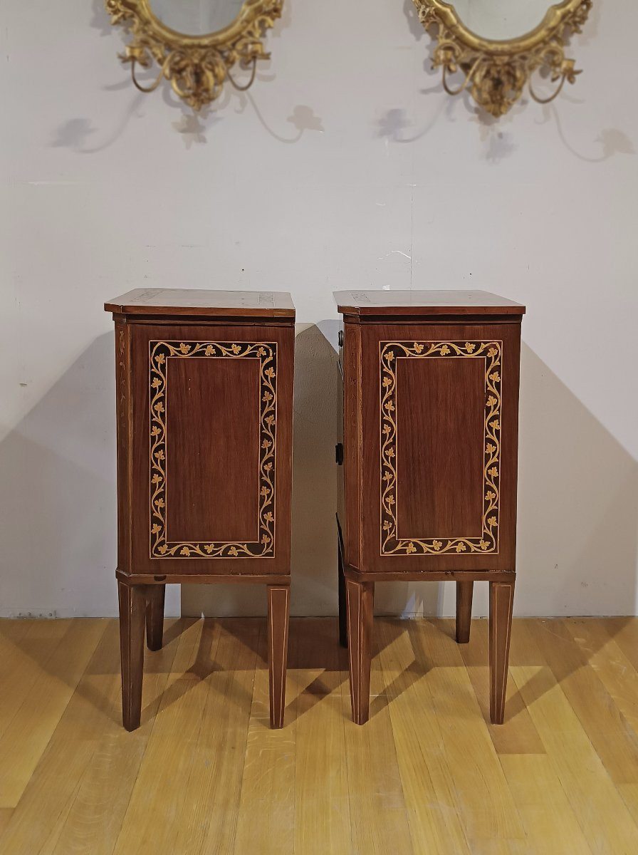 Second Half Of The 18th Century Pair Of Louis XVI Inlaid Bedside Tables-photo-3