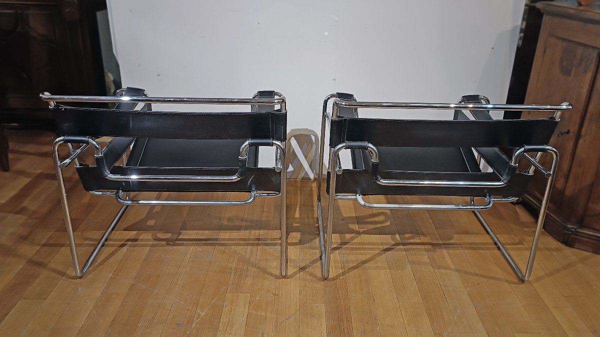 PAIRE DE FAUTEUILS “WASSILY” SECONDE MOITIÉ DU 20ème SIÈCLE-photo-4