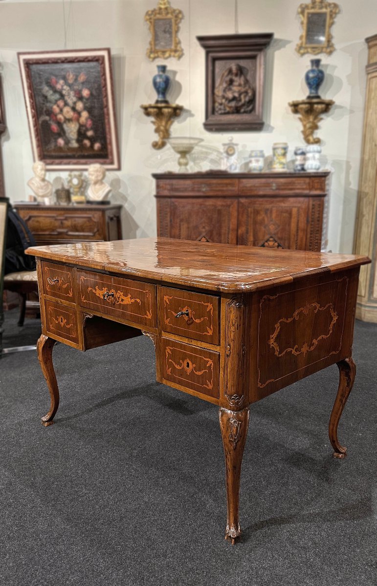 BUREAU LOUIS XV A MARQUETERIE MILIEU DU 18ème SIECLE-photo-1