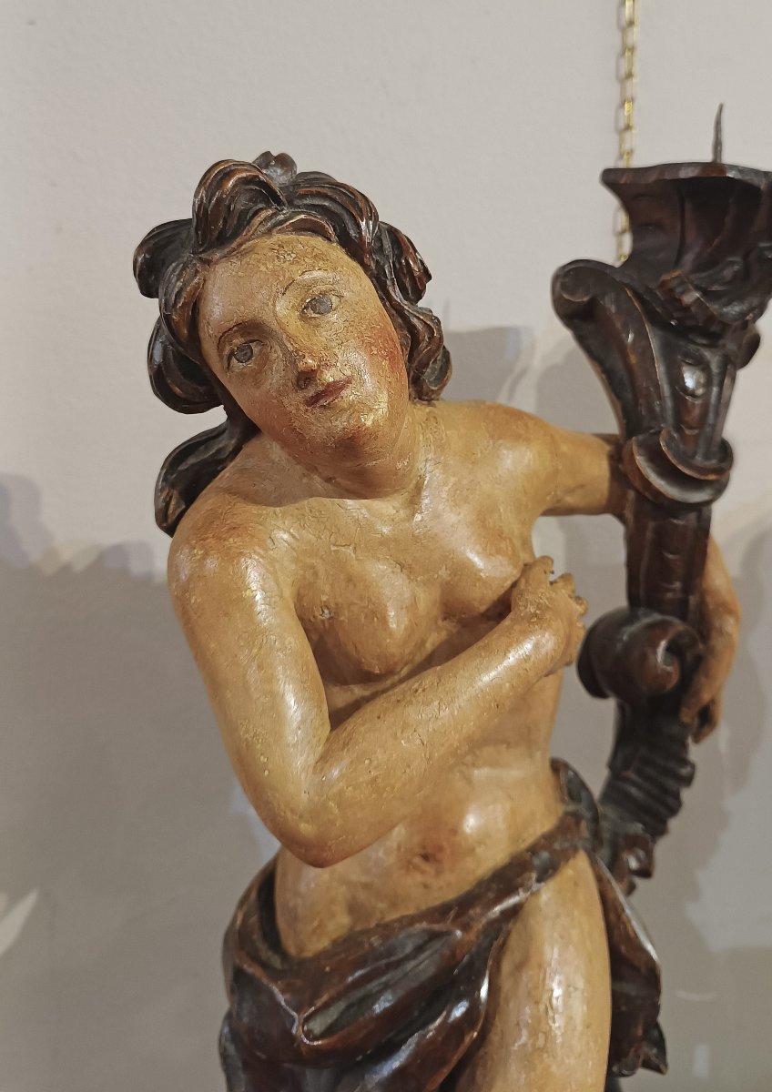 PAIRE DE CANDÉLABRES EN BOIS PEINT MILIEU DU 18ème SIÈCLE-photo-2