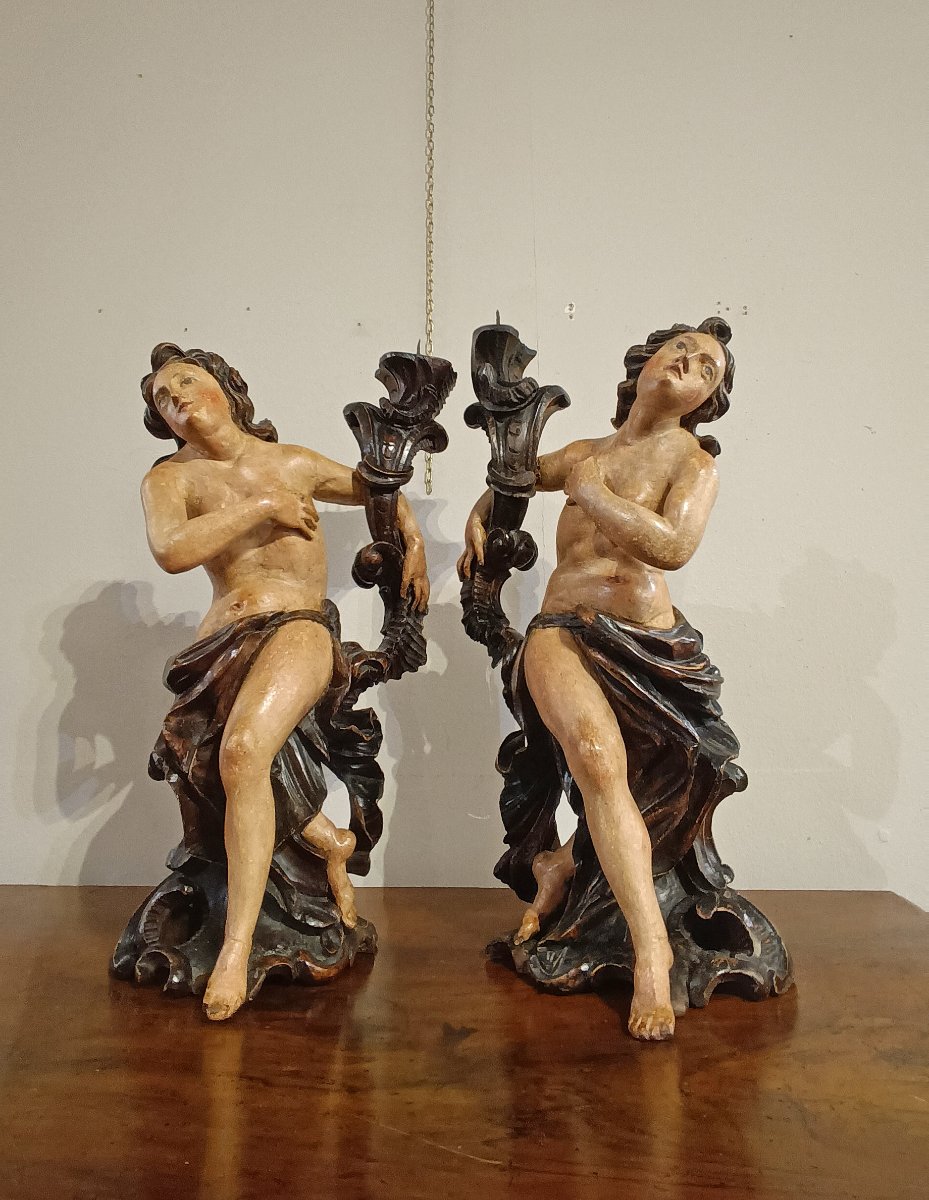 PAIRE DE CANDÉLABRES EN BOIS PEINT MILIEU DU 18ème SIÈCLE-photo-8