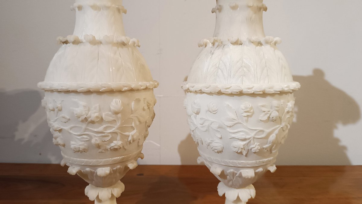 Second Half Of The 18th Century Pair Of Alabaster Vases-photo-4