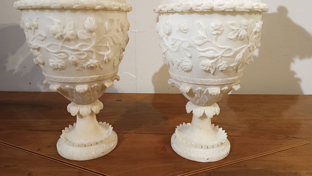 Second Half Of The 18th Century Pair Of Alabaster Vases-photo-1