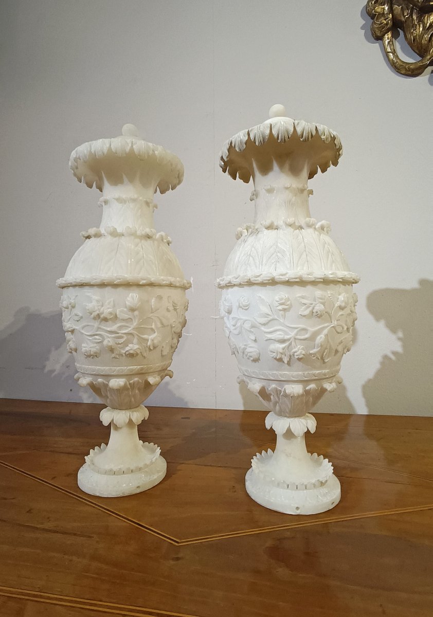 Second Half Of The 18th Century Pair Of Alabaster Vases-photo-4