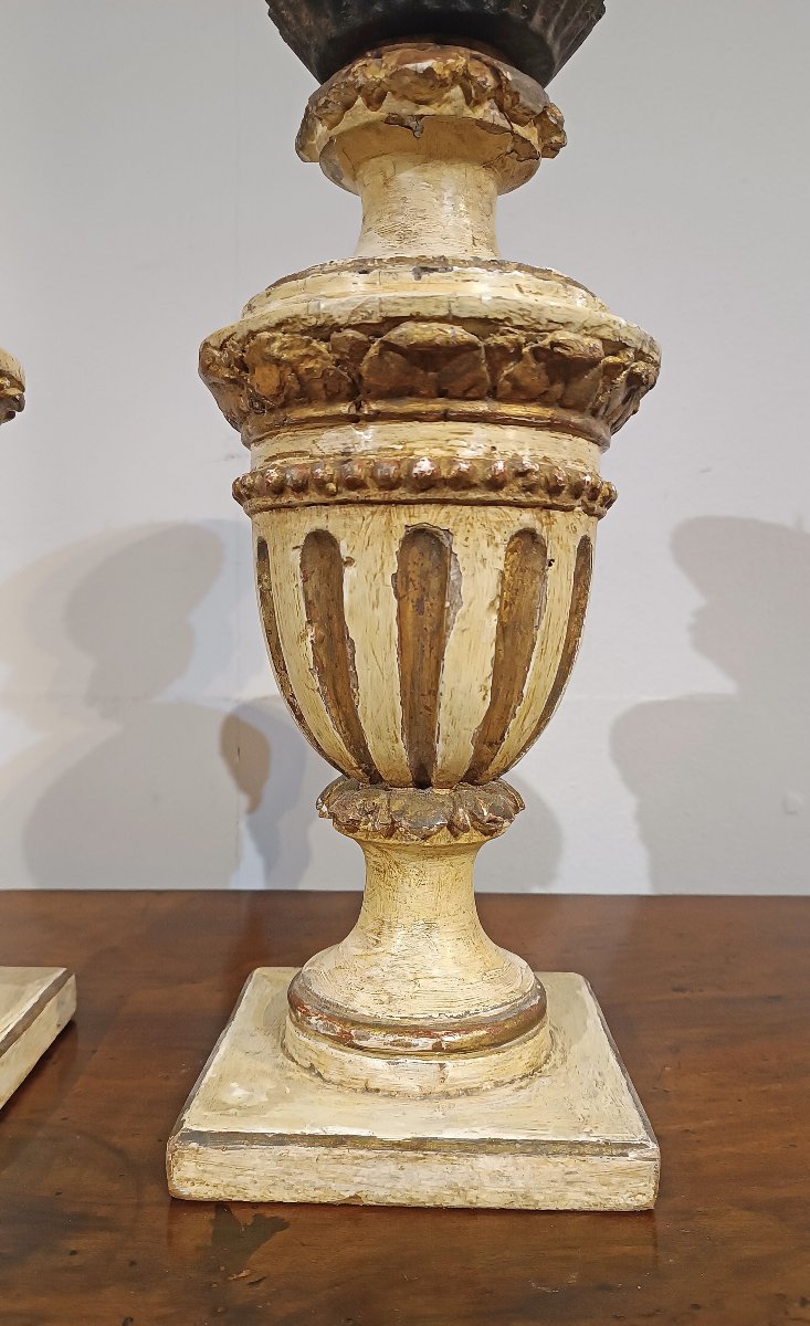 PAIRE DE CANDÉLABRES LAQUÉS ET DORÉS SECONDE MOITIÉ DU 18ème SIÈCLE-photo-4