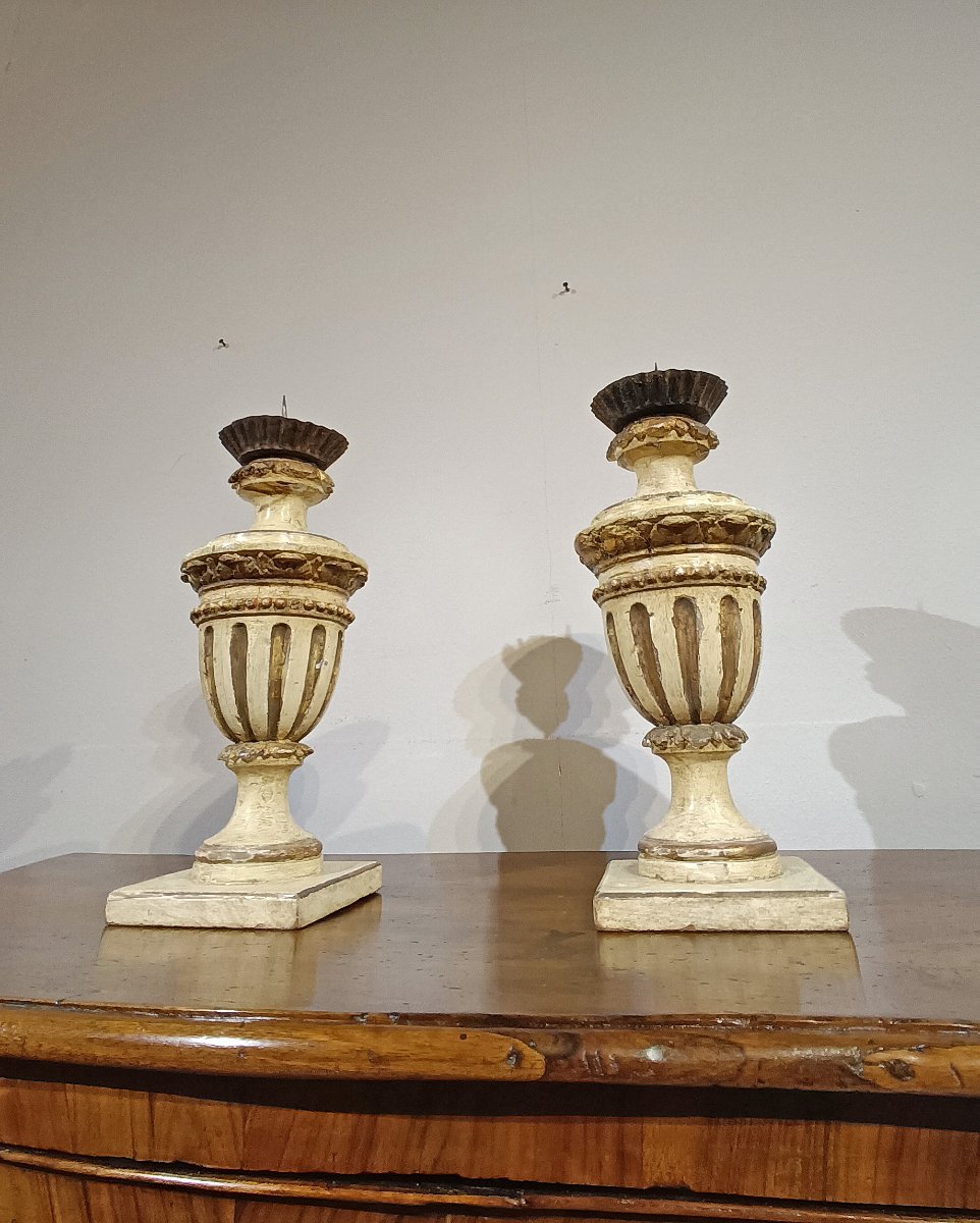 PAIRE DE CANDÉLABRES LAQUÉS ET DORÉS SECONDE MOITIÉ DU 18ème SIÈCLE-photo-5