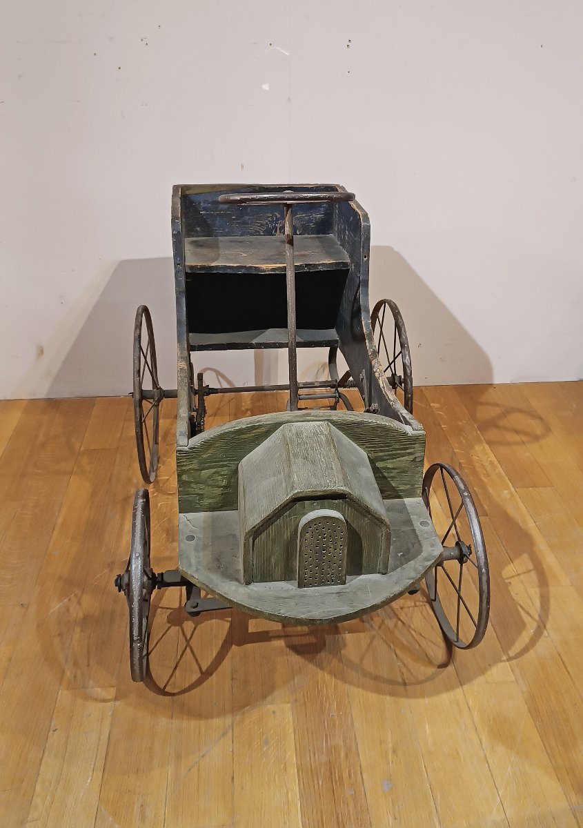 Early 20th Century Toy Car-photo-1