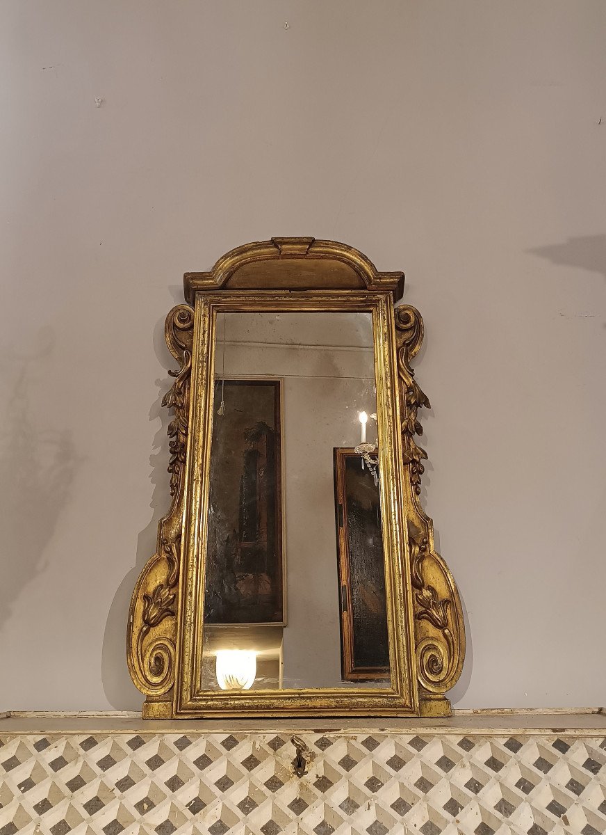 PETIT MIROIR EN BOIS DORÉ DEUXIÈME MOITIÉ DU 18ème SIÈCLE-photo-2