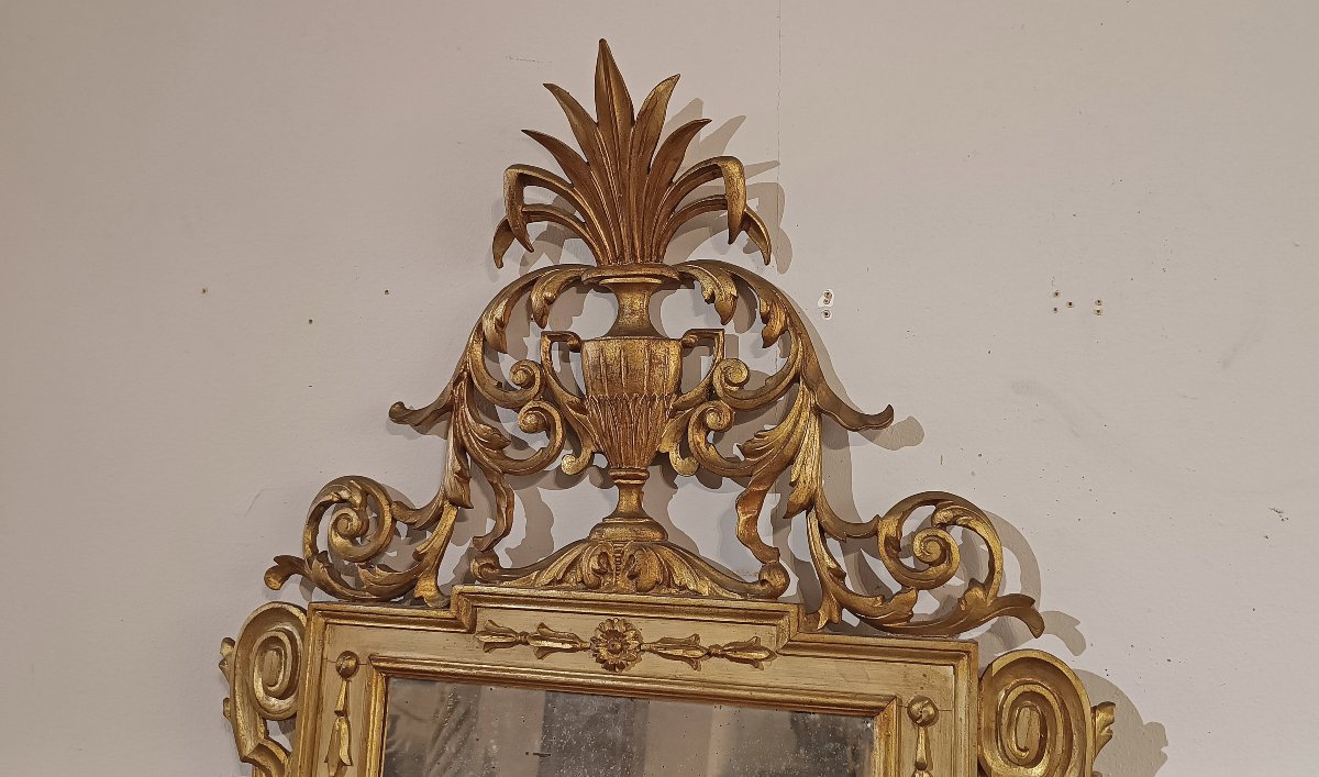 Second Half Of The 18th Century Neoclassical Mirror With Small Amphora -photo-3