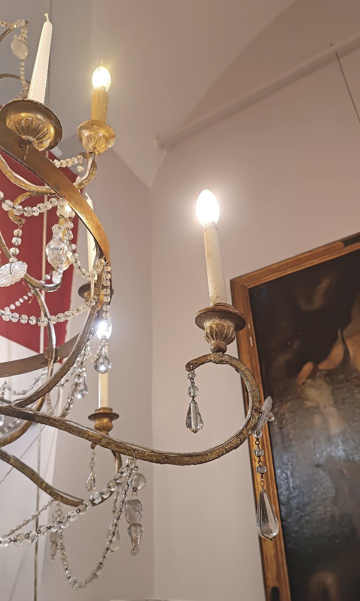 LUSTRE LOUIS XV EN FER DORÉ ET CRISTAUX MILIEU DU 18ème SIÈCLE-photo-2