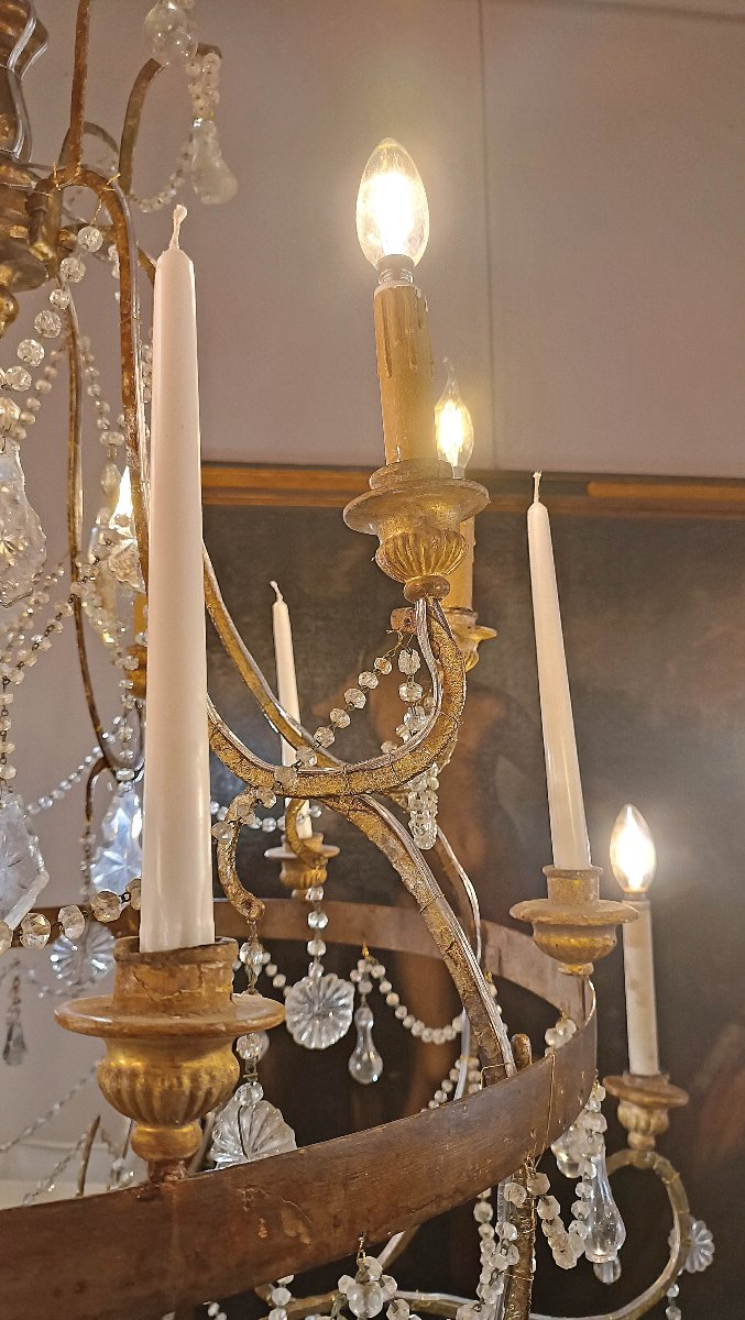 LUSTRE LOUIS XV EN FER DORÉ ET CRISTAUX MILIEU DU 18ème SIÈCLE-photo-4