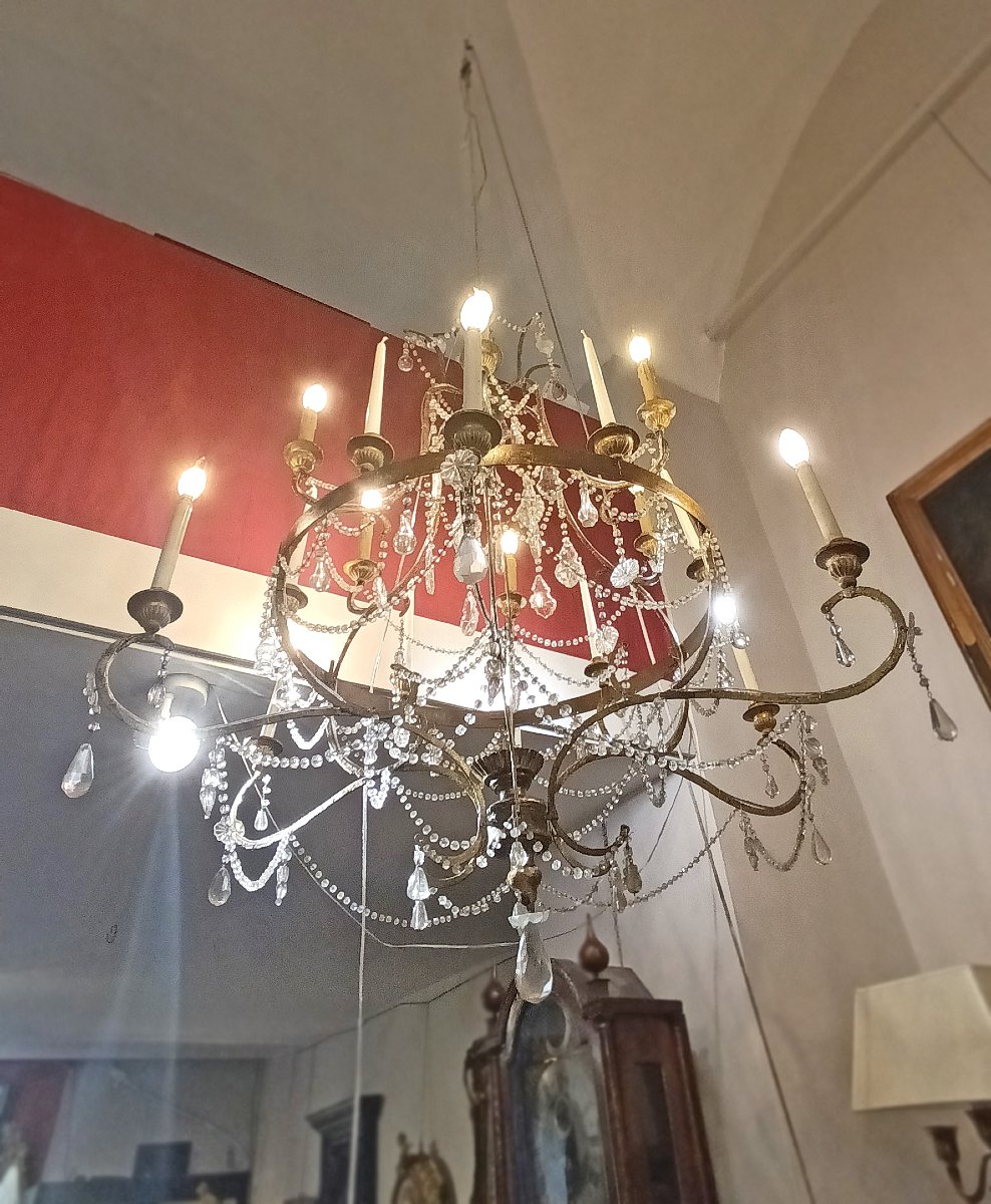 LUSTRE LOUIS XV EN FER DORÉ ET CRISTAUX MILIEU DU 18ème SIÈCLE-photo-6