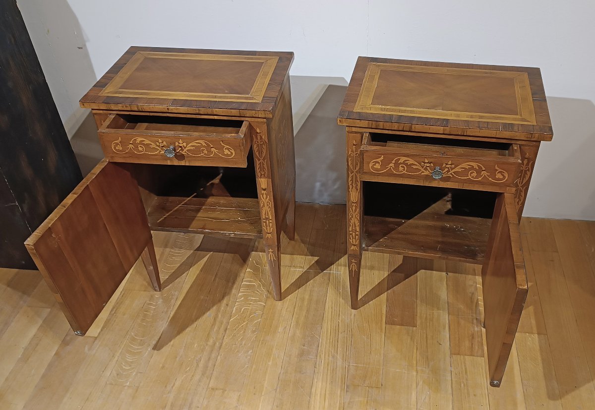 PAIRE DE TABLES DE CHEVET TOSCANE NÉOCLASSIQUE FIN DU 18ème SIÈCLE-photo-5