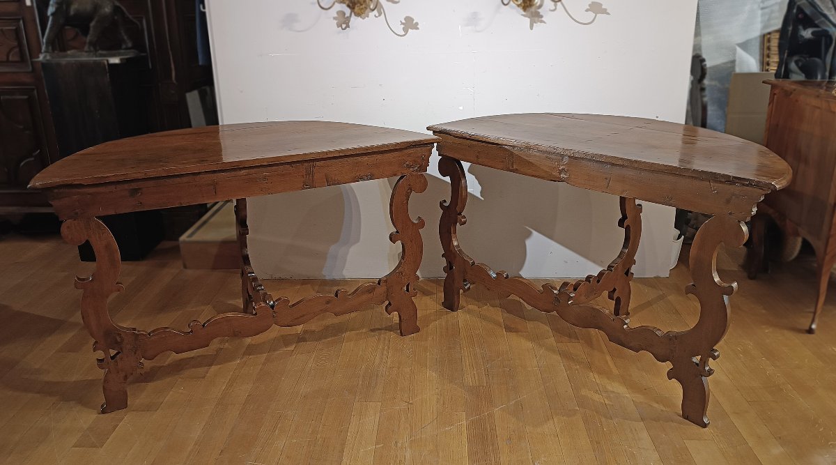 Late 17th Century Pair Of Louis XIV Walnut Console Tables-photo-4