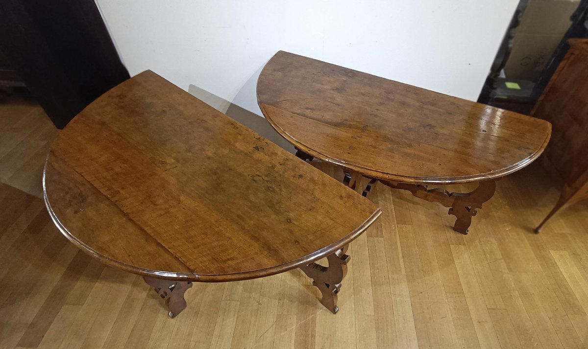 Late 17th Century Pair Of Louis XIV Walnut Console Tables-photo-1